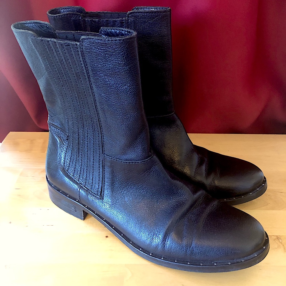 Freda Salvador Chelsea slip on leather boots